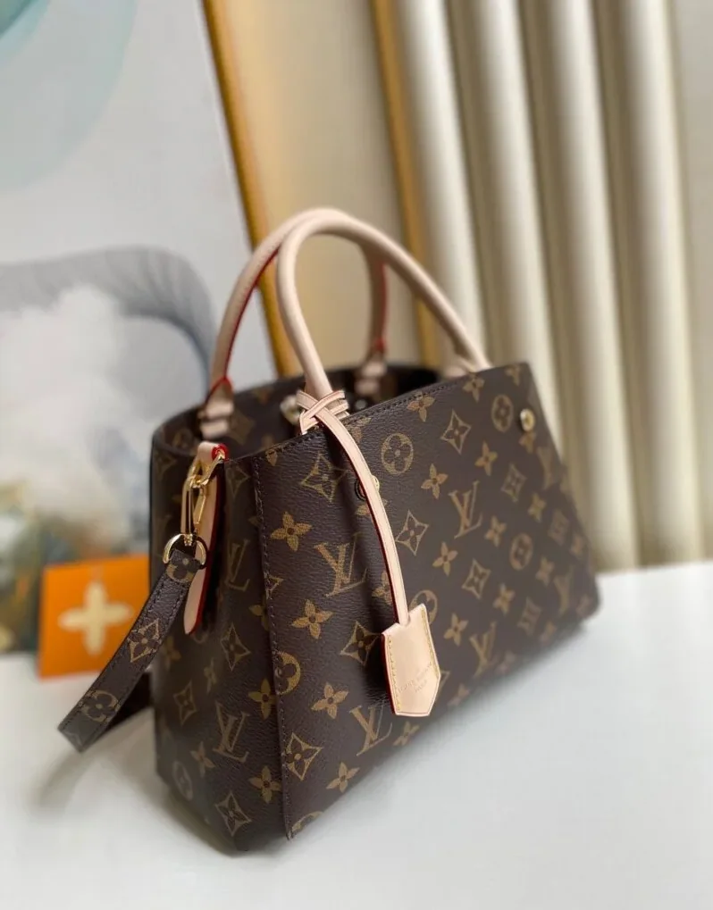 Louis Vuitton Montaigne BB Monogram Canvas Louis Vuitton Montaigne BB Monogram Canvas