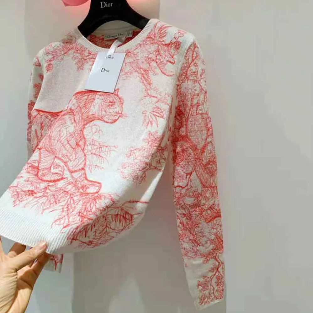 Dior Chez Moi Embroidered Sweater Peony Pink Technical Cashmere Knit for Women Dior Chez Moi Embroidered Sweater Peony Pink Technical Cashmere Knit for Women