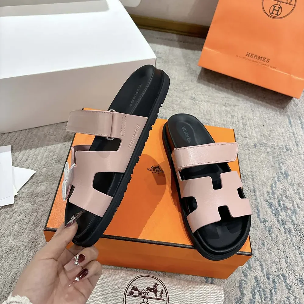 Hermes Chypre Sandal for Unisex in Pink Hermes Chypre Sandal for Unisex in Pink