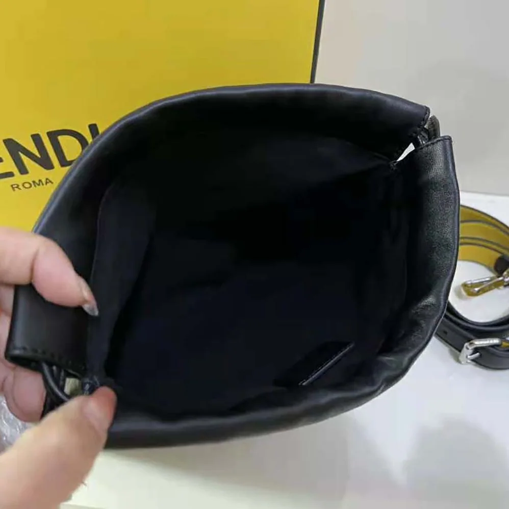 Fendi Pack Small Pouch Black Nappa Leather Bag for Men Fendi Pack Small Pouch Black Nappa Leather Bag for Men