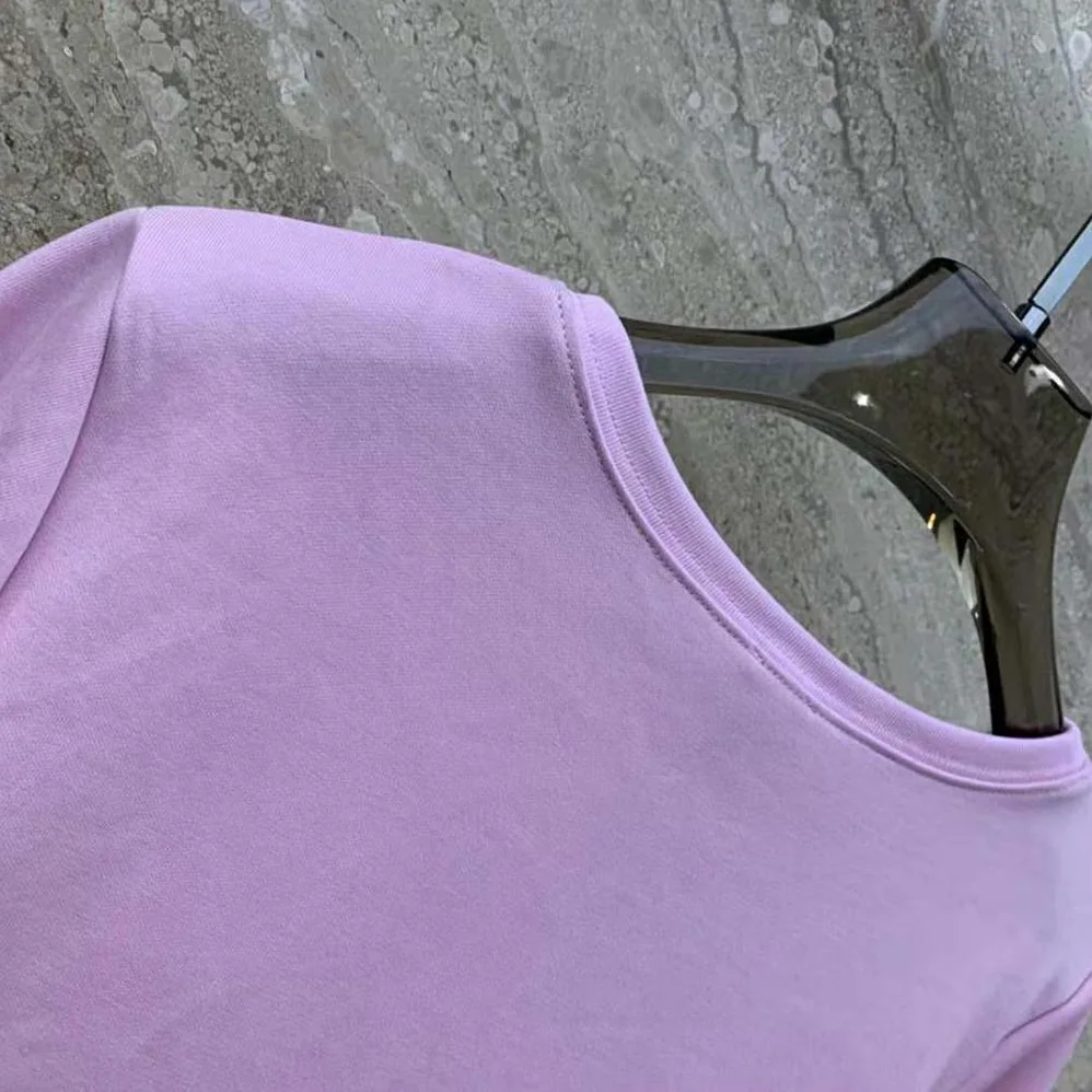 Loewe Cropped T-shirt in Cotton for Women in Pink Loewe Cropped T-shirt in Cotton for Women in Pink