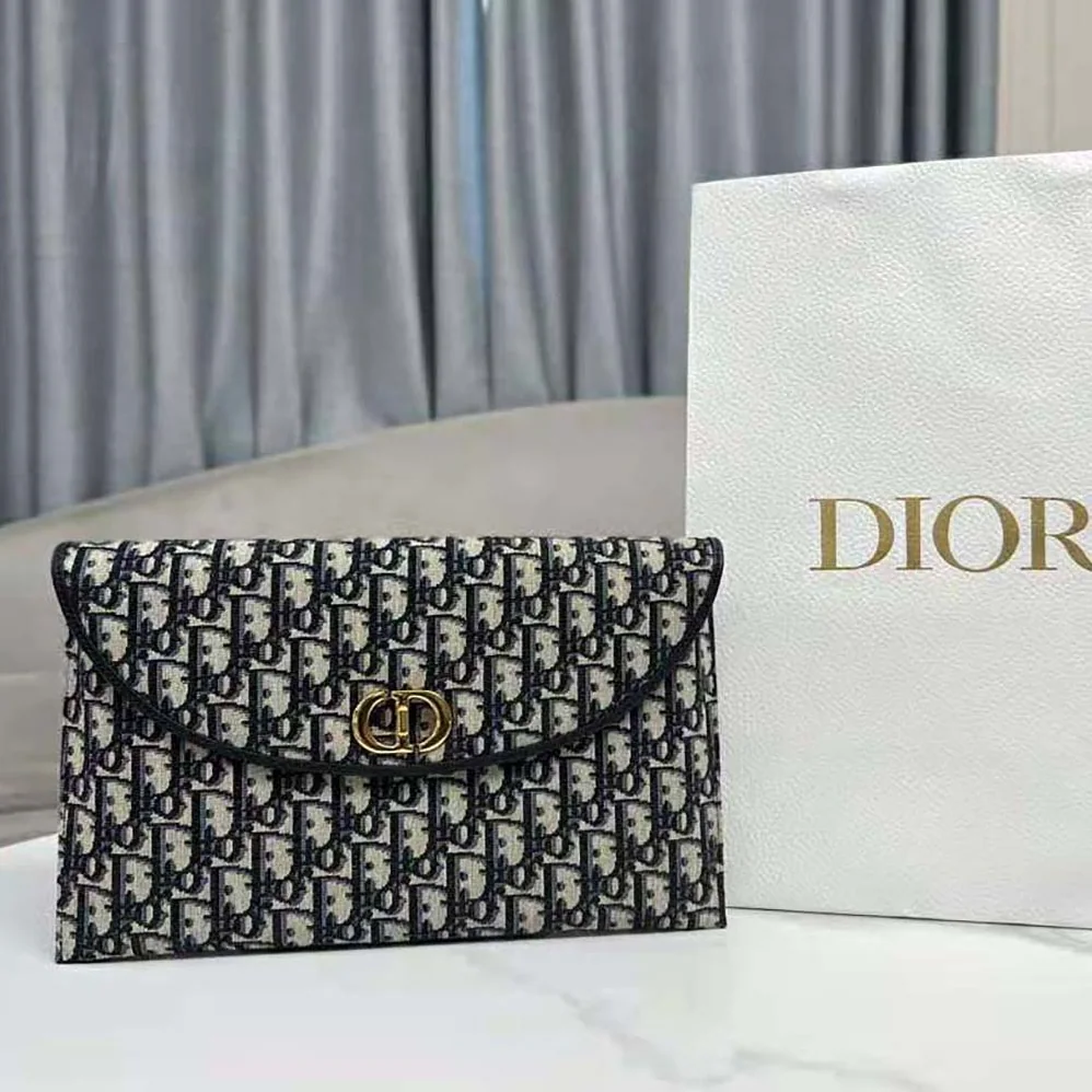 Dior 30 Montaigne Avenue Pouch with Flap Blue Dior Oblique Jacquard for Women Dior 30 Montaigne Avenue Pouch with Flap Blue Dior Oblique Jacquard for Women