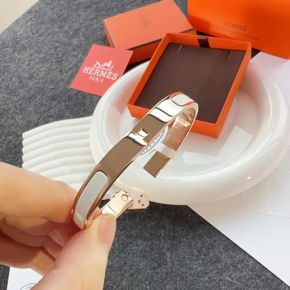 Hermes Mini Clic Kelly Bracelet for Unisex in White