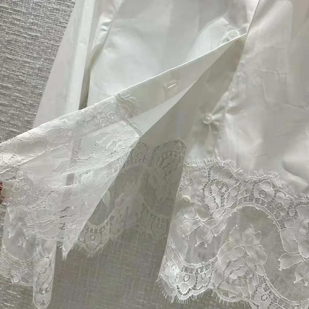 Dolce Gabbana D&G Cropped Poplin Shirt with Lace Inserts for Women Dolce Gabbana D&G Cropped Poplin Shirt with Lace Inserts for Women