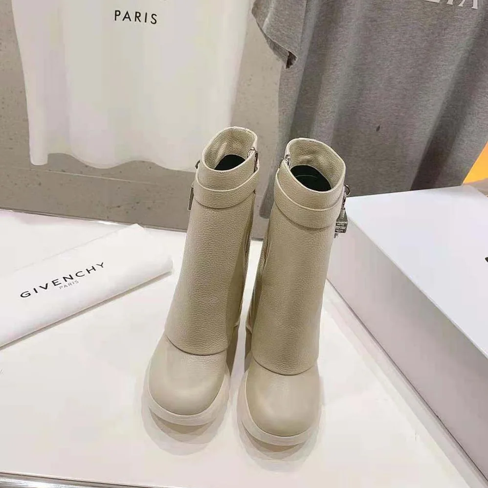 Givenchy Shark Lock Biker Ankle Boots in Grained Leather for Women in Beige