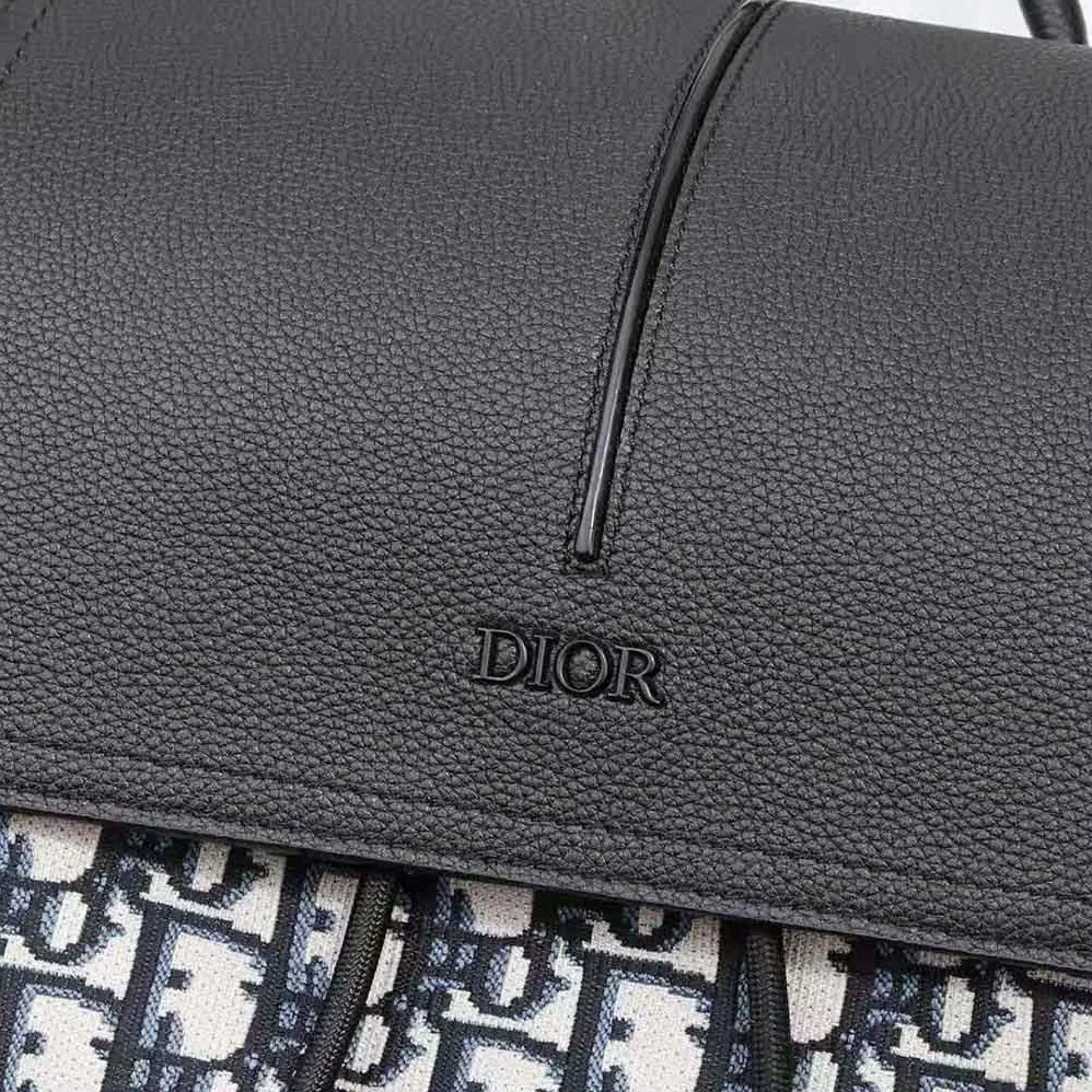 Dior Motion Backpack Beige and Black Dior Oblique Jacquard and Black Grained Calfskin for Men Dior Motion Backpack Beige and Black Dior Oblique Jacquard and Black Grained Calfskin for Men