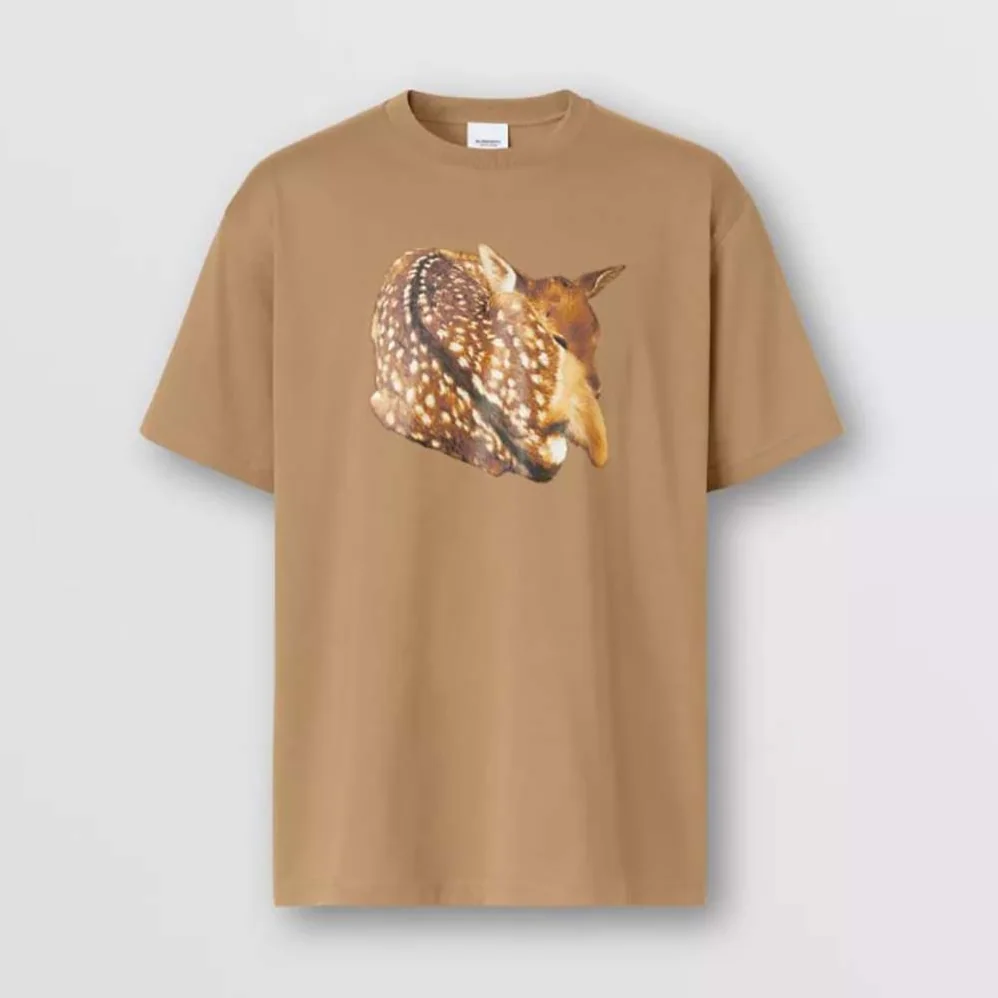 Burberry Deer Print Cotton Oversized T-shirt for Women in Brown Burberry Deer Print Cotton Oversized T-shirt for Women in Brown