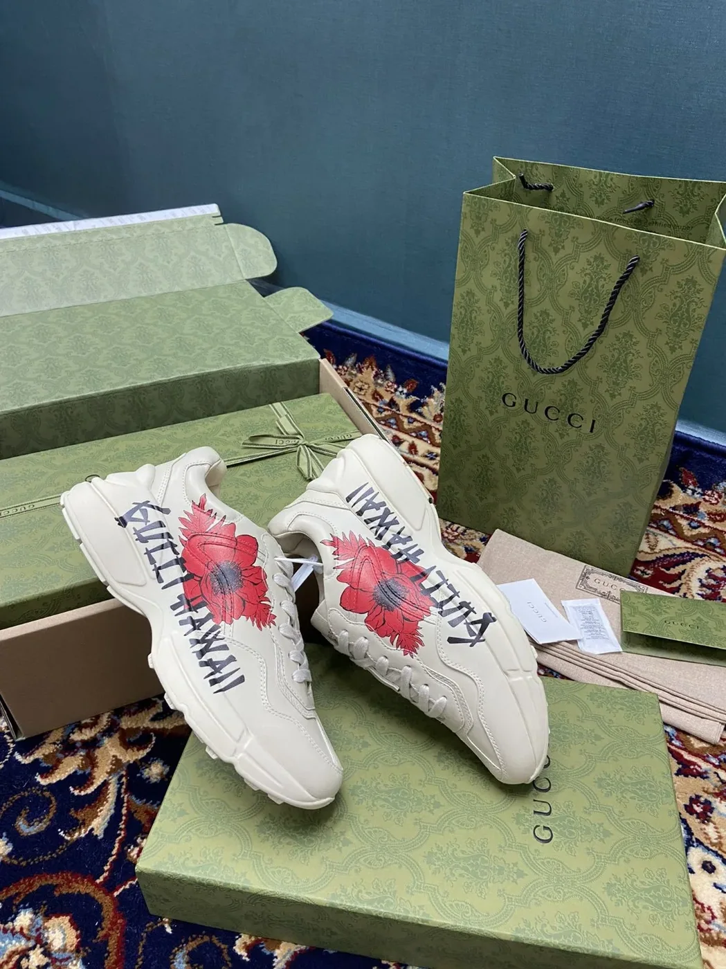 Gucci Rhyton Sneakers With Gucci Hawaii Poppy Print White Ivory