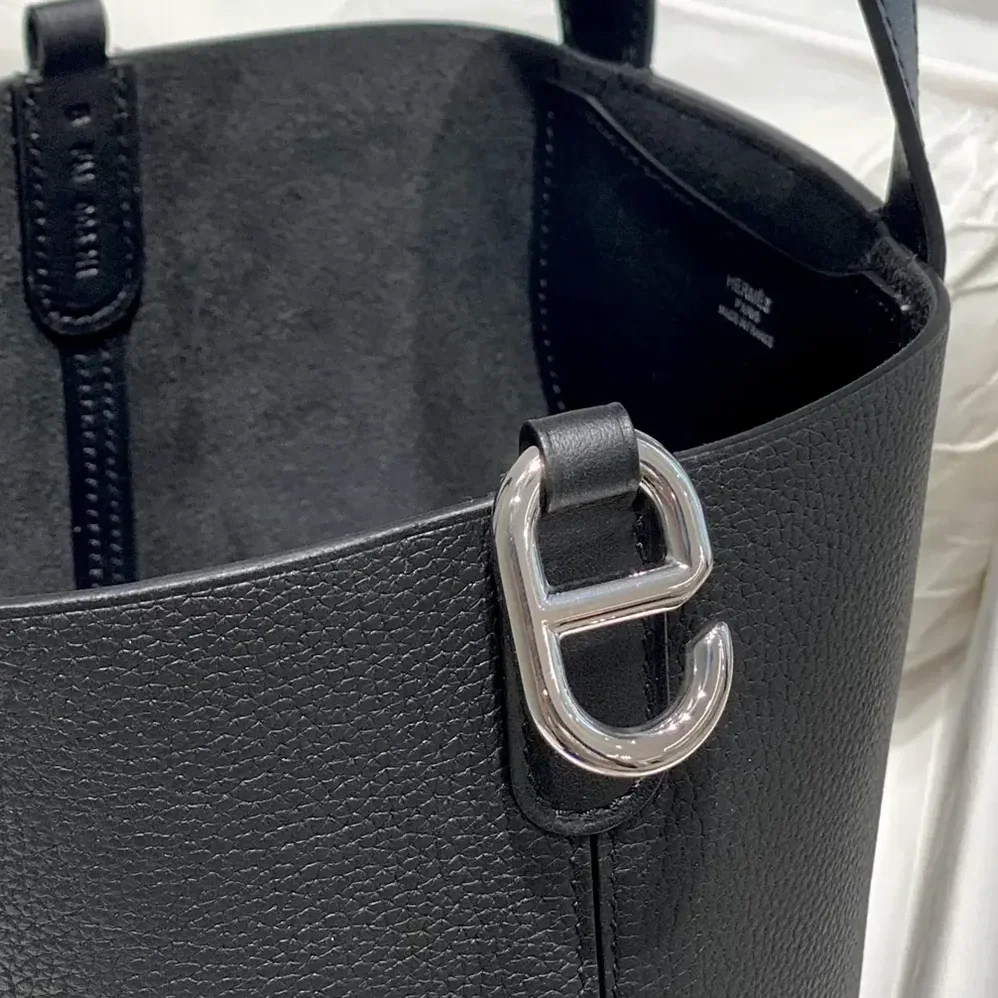 Hermes In the Loop 18 Handbag Clemence Leather for Women in Black/Silver Hermes In the Loop 18 Handbag Clemence Leather for Women in Black/Silver