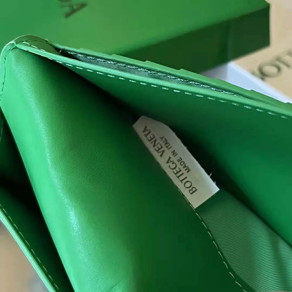 Bottega Veneta Long Intrecciato Wallet for Unisex in Green