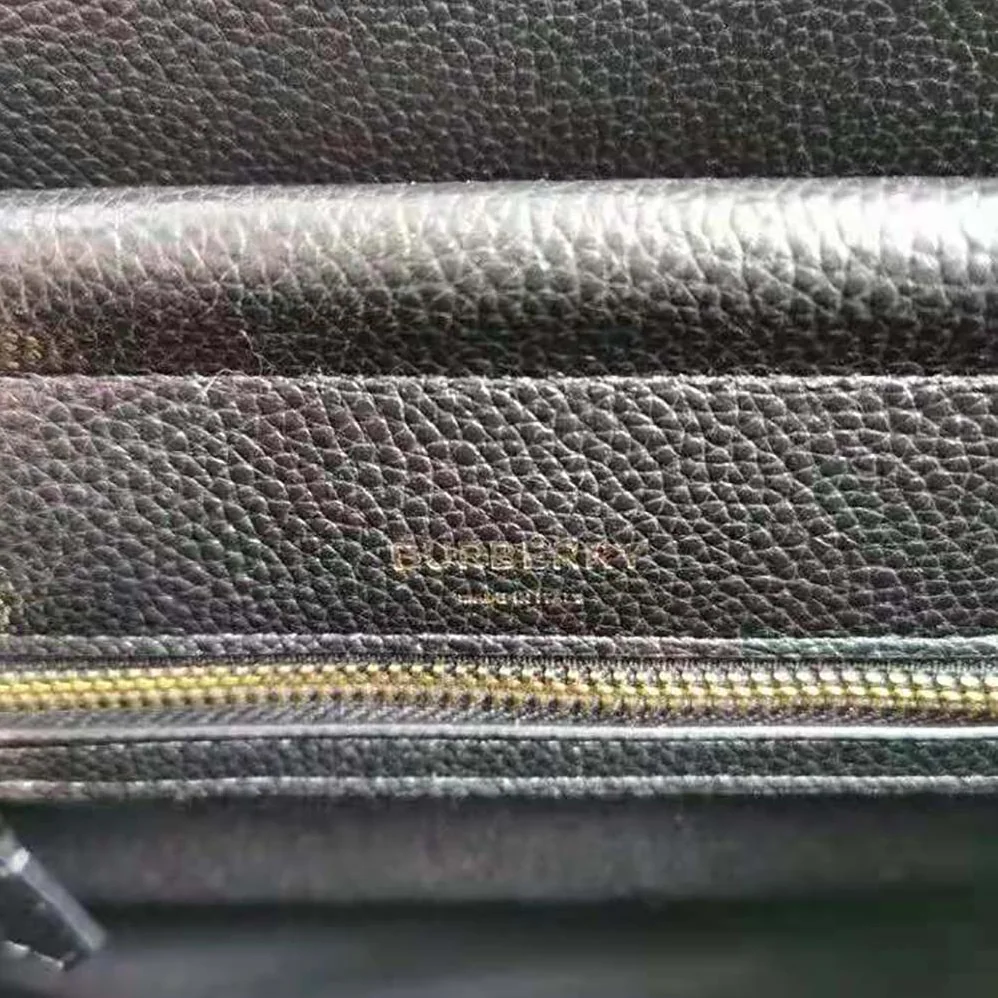 Burberry Small Leather Title Bag for Women in Black Burberry Small Leather Title Bag for Women in Black