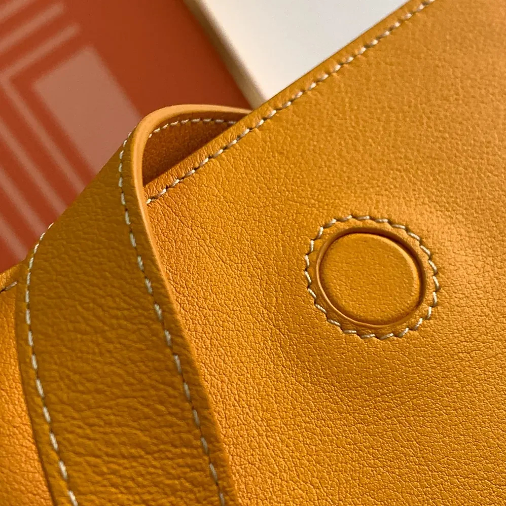 Goyard Rouette Souple Bag for Unisex in Yellow