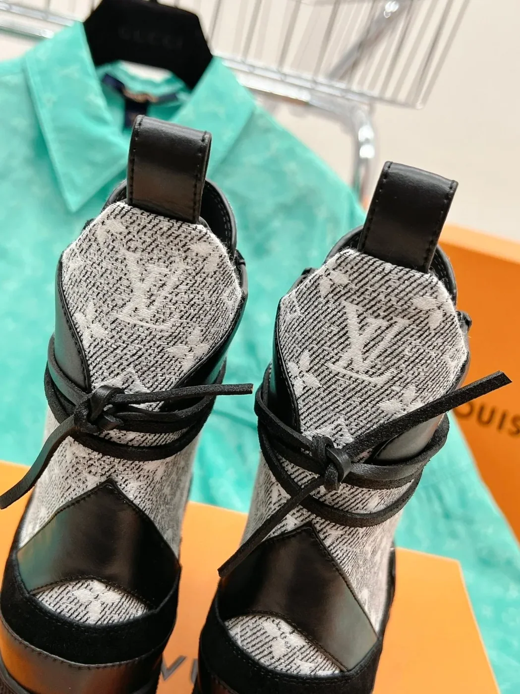 Louis Vuitton Laureate Desert Boots Grey Louis Vuitton Laureate Desert Boots Grey