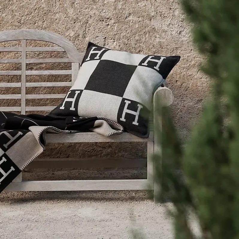 Bedding Set Hermes: Avalon Throw Blanket + Avalon Pillow Large Model