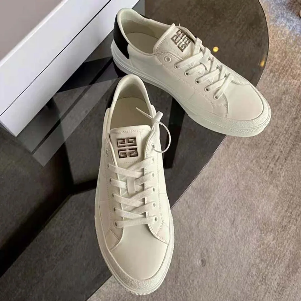 Givenchy Sneakers City Sport in Two Tone Leather for Men in White Givenchy Sneakers City Sport in Two Tone Leather for Men in White