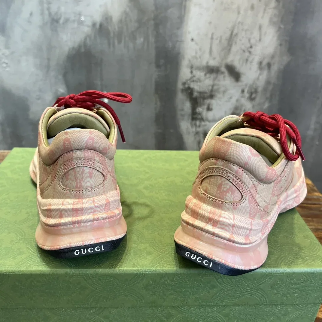 Gucci Run Sneaker Beige Gucci Run Sneaker Beige