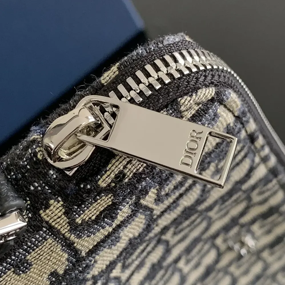 Dior Pouch Beige and Black Dior Oblique Jacquard for Men Dior Pouch Beige and Black Dior Oblique Jacquard for Men