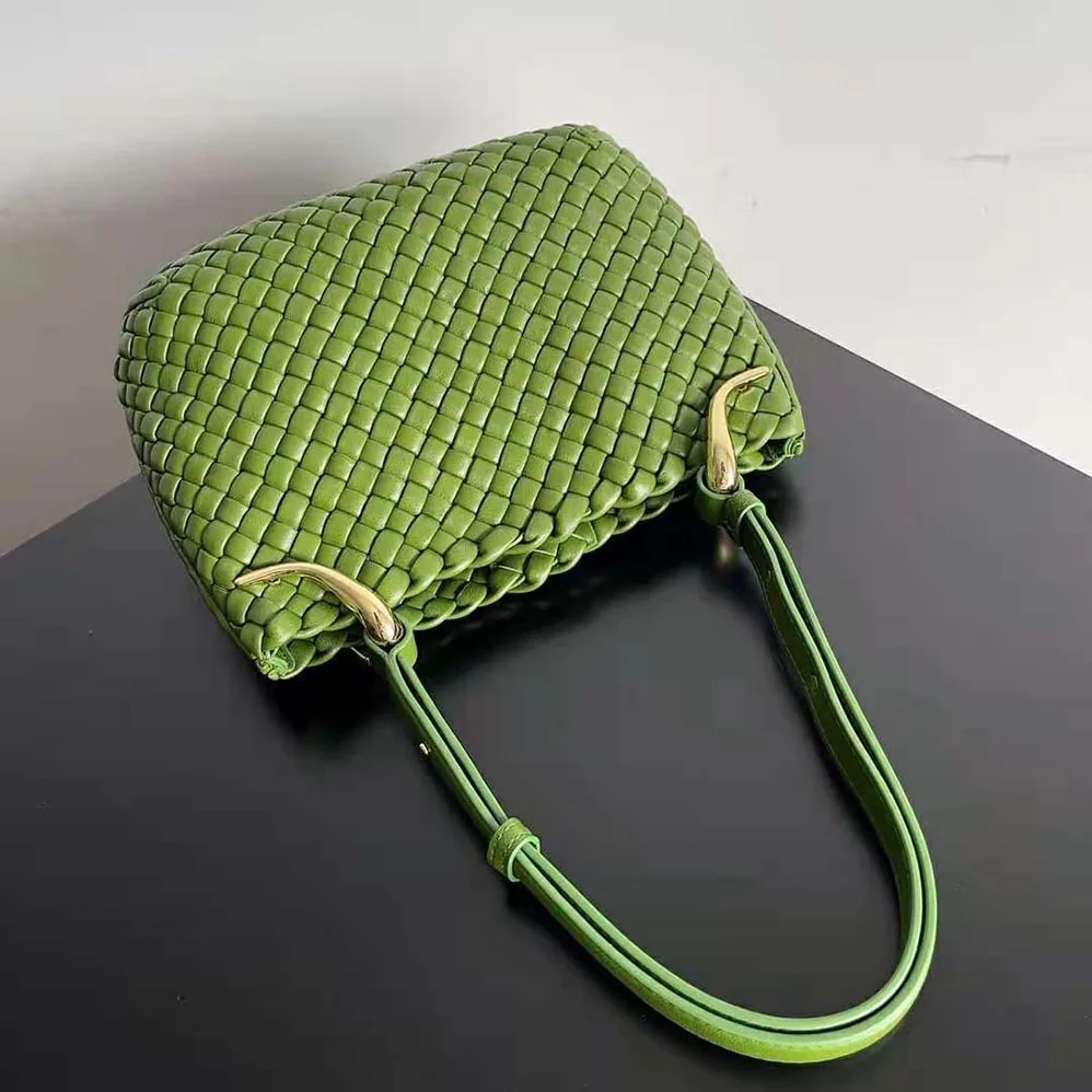 Bottega Veneta Small Clicker Shoulder Bag for Women in Green