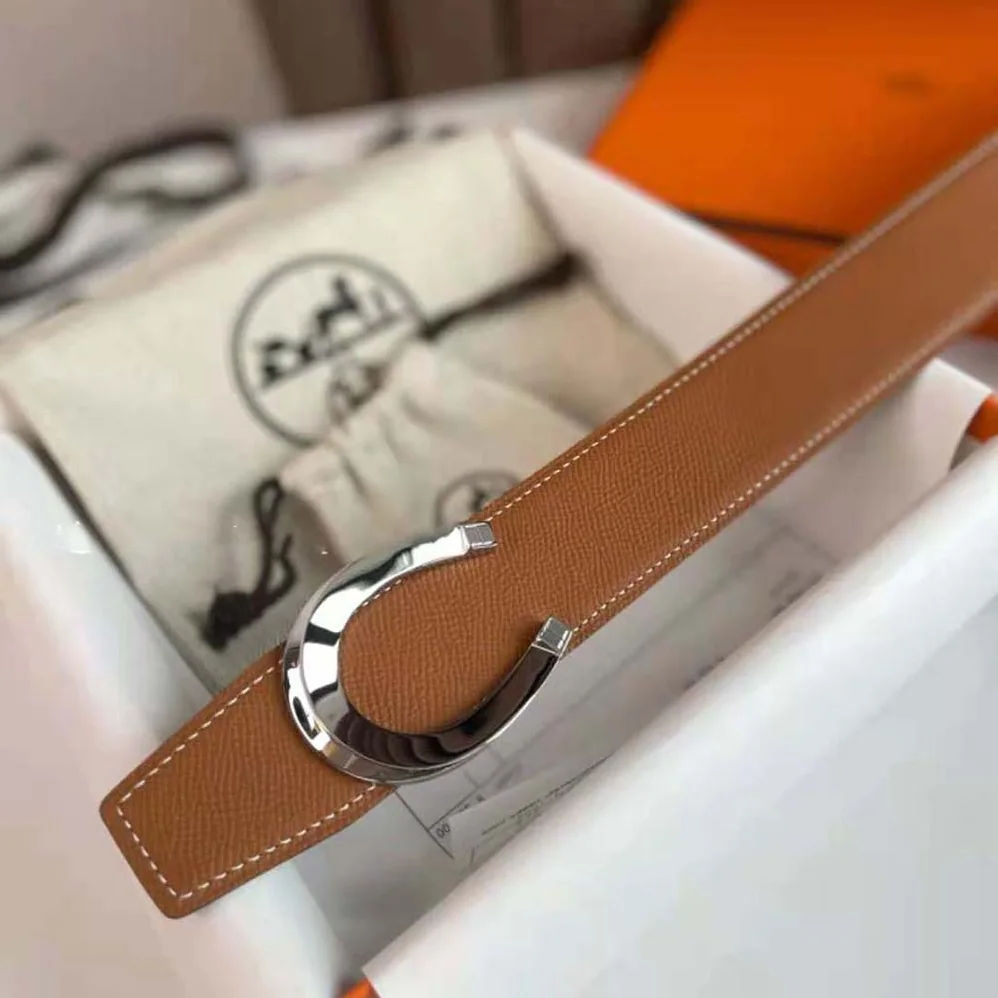 Hermes Luck Belt Buckle & Reversible Leather Strap 38 mm for Men in Brown