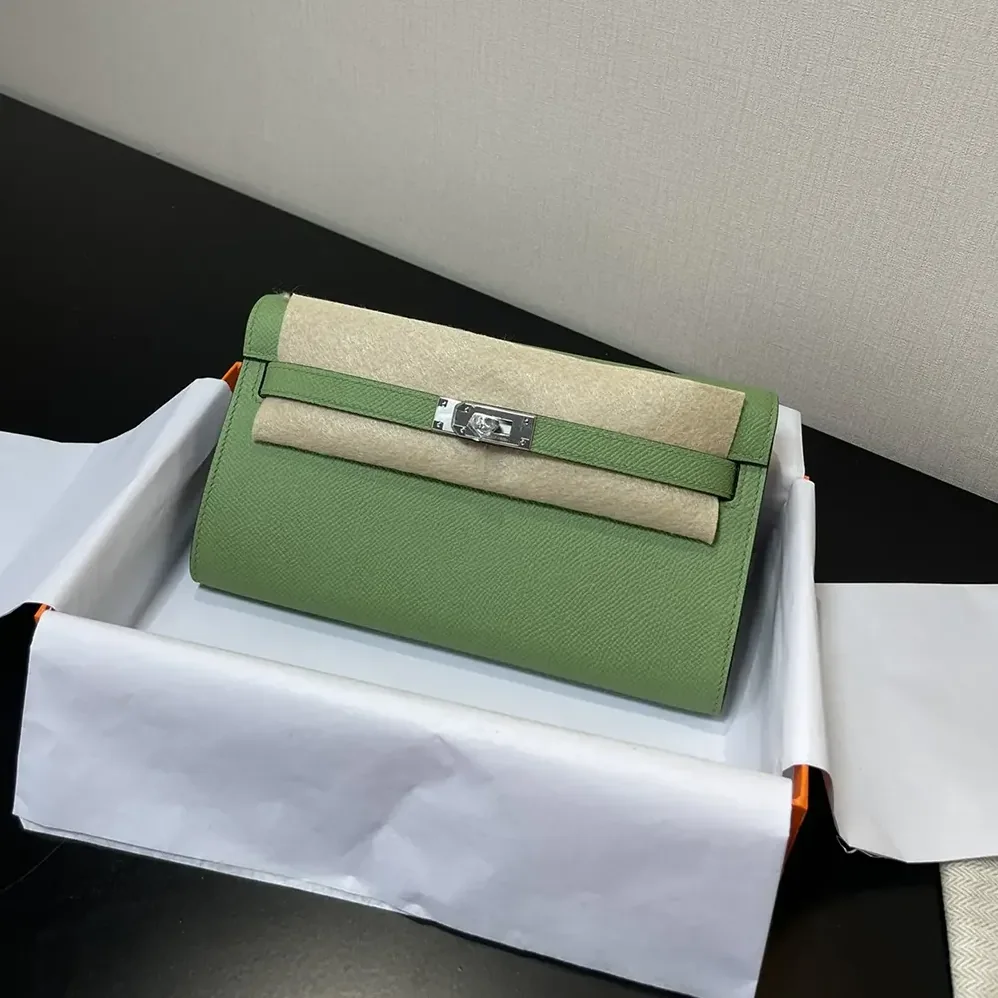 Hermes Kelly To Go in Epsom Leather for Women in Green/Silver Hermes Kelly To Go in Epsom Leather for Women in Green/Silver