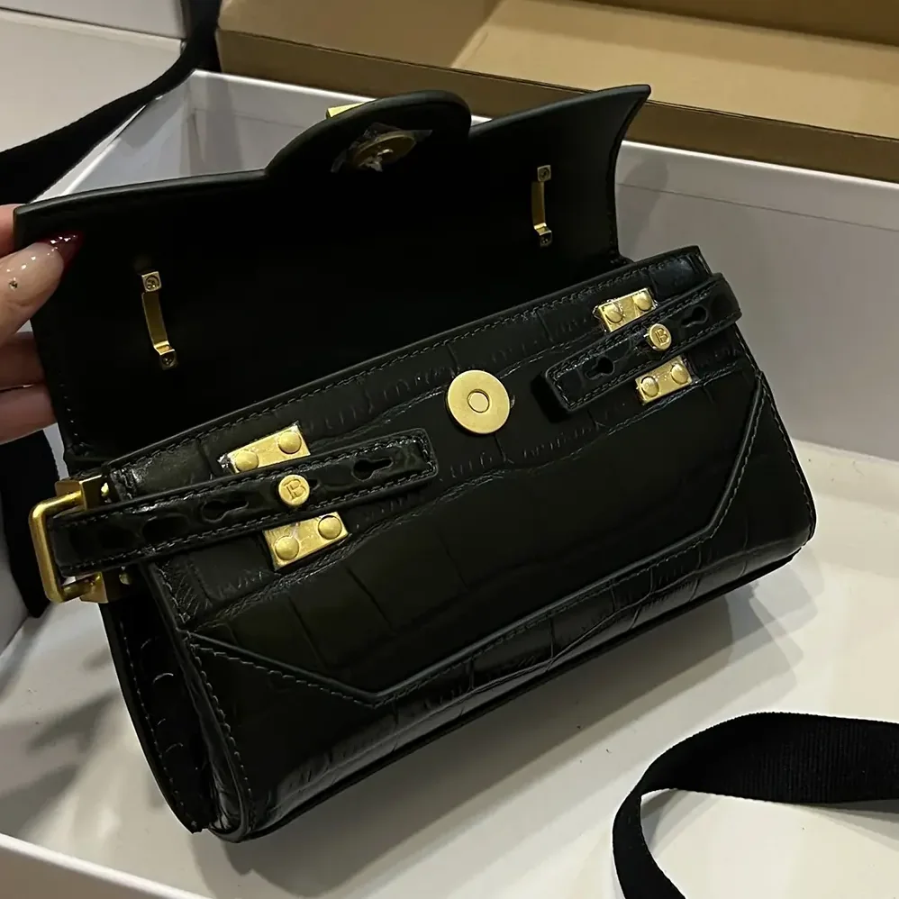 Balmain B-Buzz 19 Bag in Crocodile for Women in print Leather Balmain B-Buzz 19 Bag in Crocodile for Women in print Leather