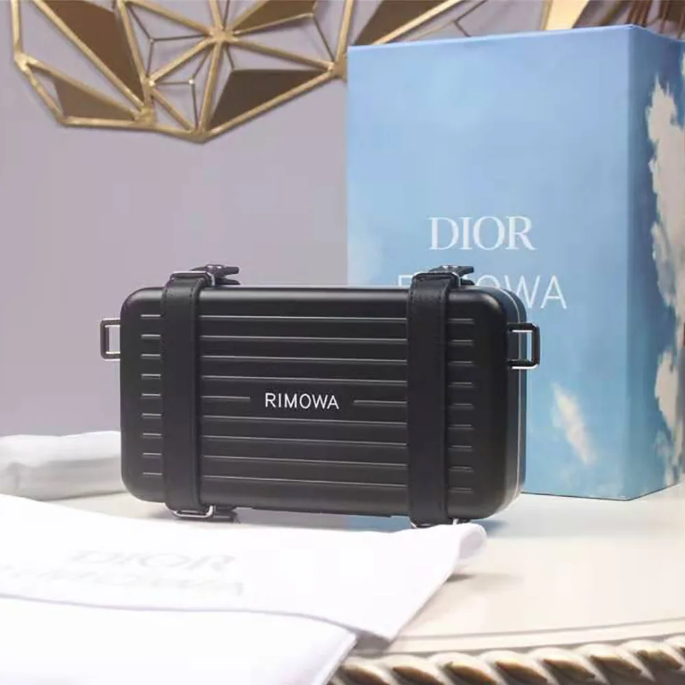 Dior Dior and Rimowa Personal Clutch Aluminum and Grained Calfskin for Men in Black Dior Dior and Rimowa Personal Clutch Aluminum and Grained Calfskin for Men in Black
