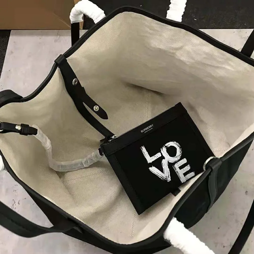 Burberry Medium Love Print Cotton Beach Tote for Women in Black