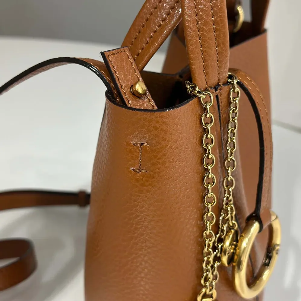 Chloe Small Chloé Spin Tote Bag in Grained Leather for Women in Brown