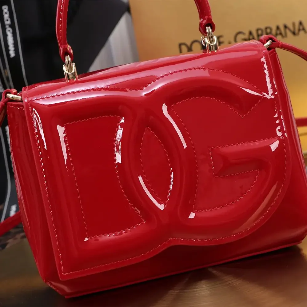 Dolce Gabbana D&G DG Logo Bag Top-handle Bag for Women in Red Dolce Gabbana D&G DG Logo Bag Top-handle Bag for Women in Red
