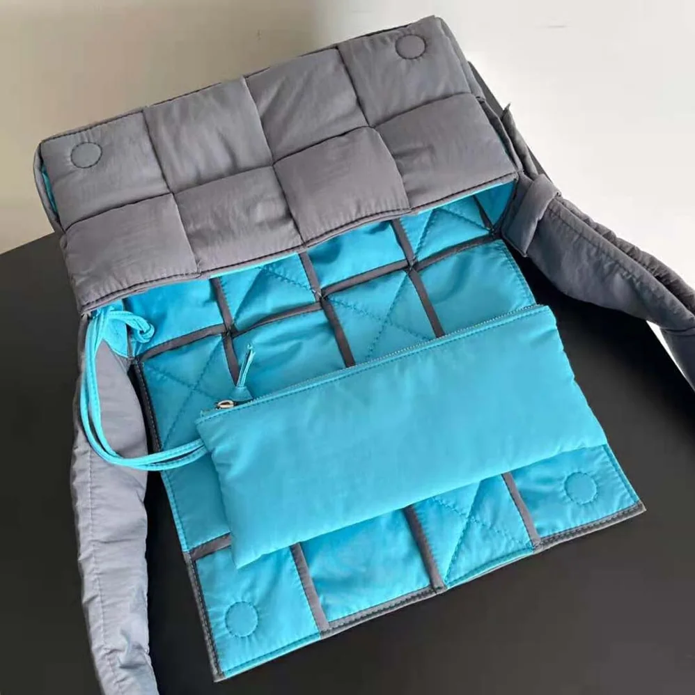 Bottega Veneta Padded Tech Cassette Medium Padded Intreccio Nylon Crossbody Bag for Men in Gray Bottega Veneta Padded Tech Cassette Medium Padded Intreccio Nylon Crossbody Bag for Men in Gray