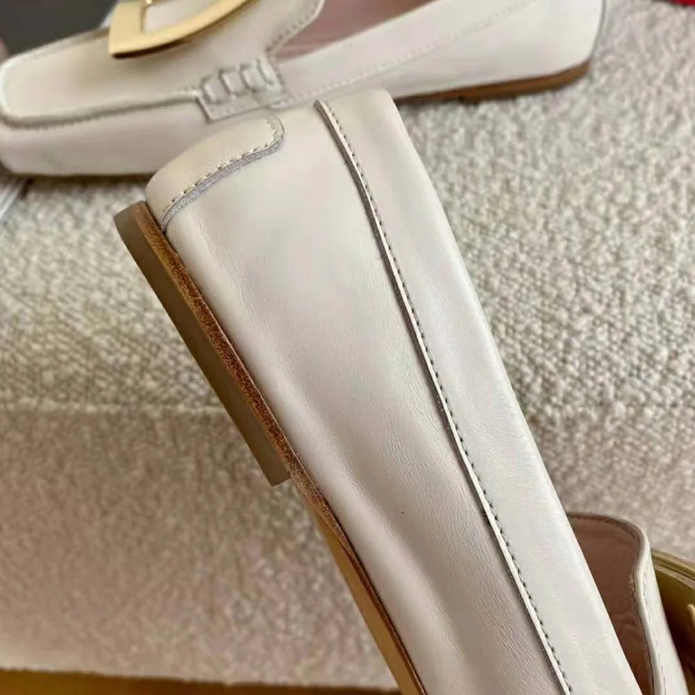 Roger Vivier Viv' Driver Metal Buckle Loafers in Leather for Women in White Roger Vivier Viv' Driver Metal Buckle Loafers in Leather for Women in White
