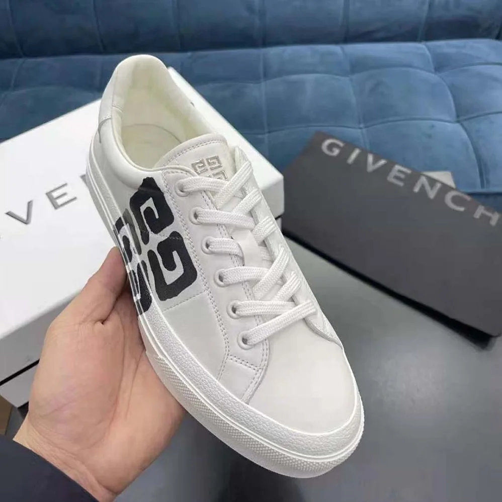 Givenchy Sneakers City Sport in Leather with Tag Effect 4g Print for Men