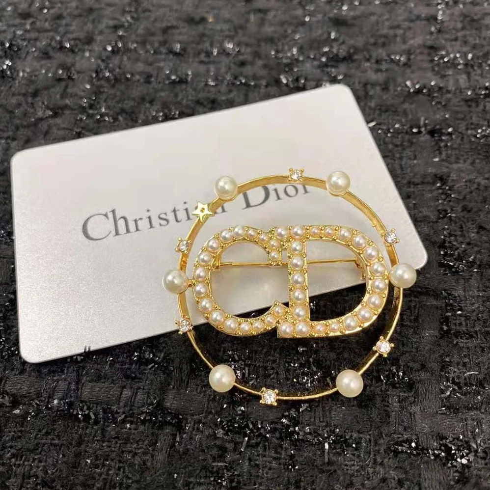 Dior Clair D Lune Brooch Gold for Women in Finish Metal