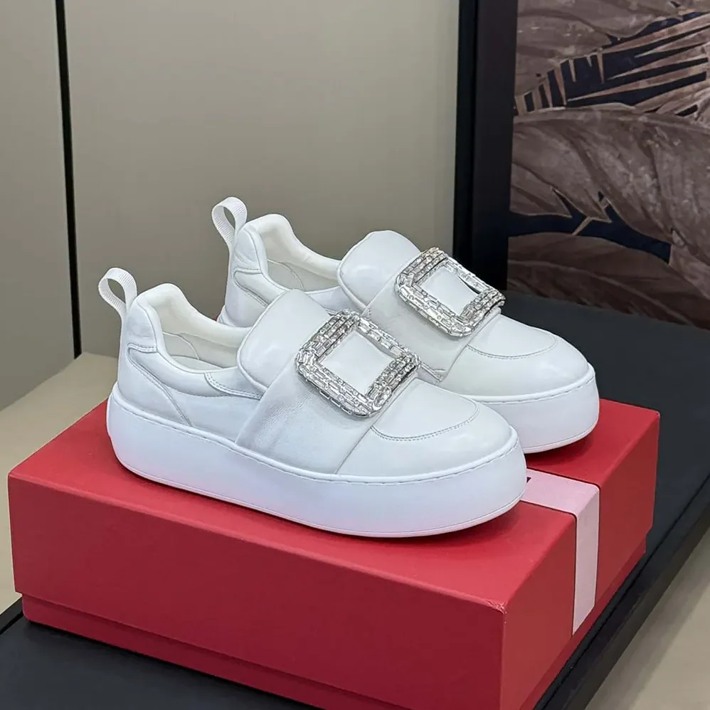 Roger Vivier Viv' Up Sneakers in Leather for Women in White