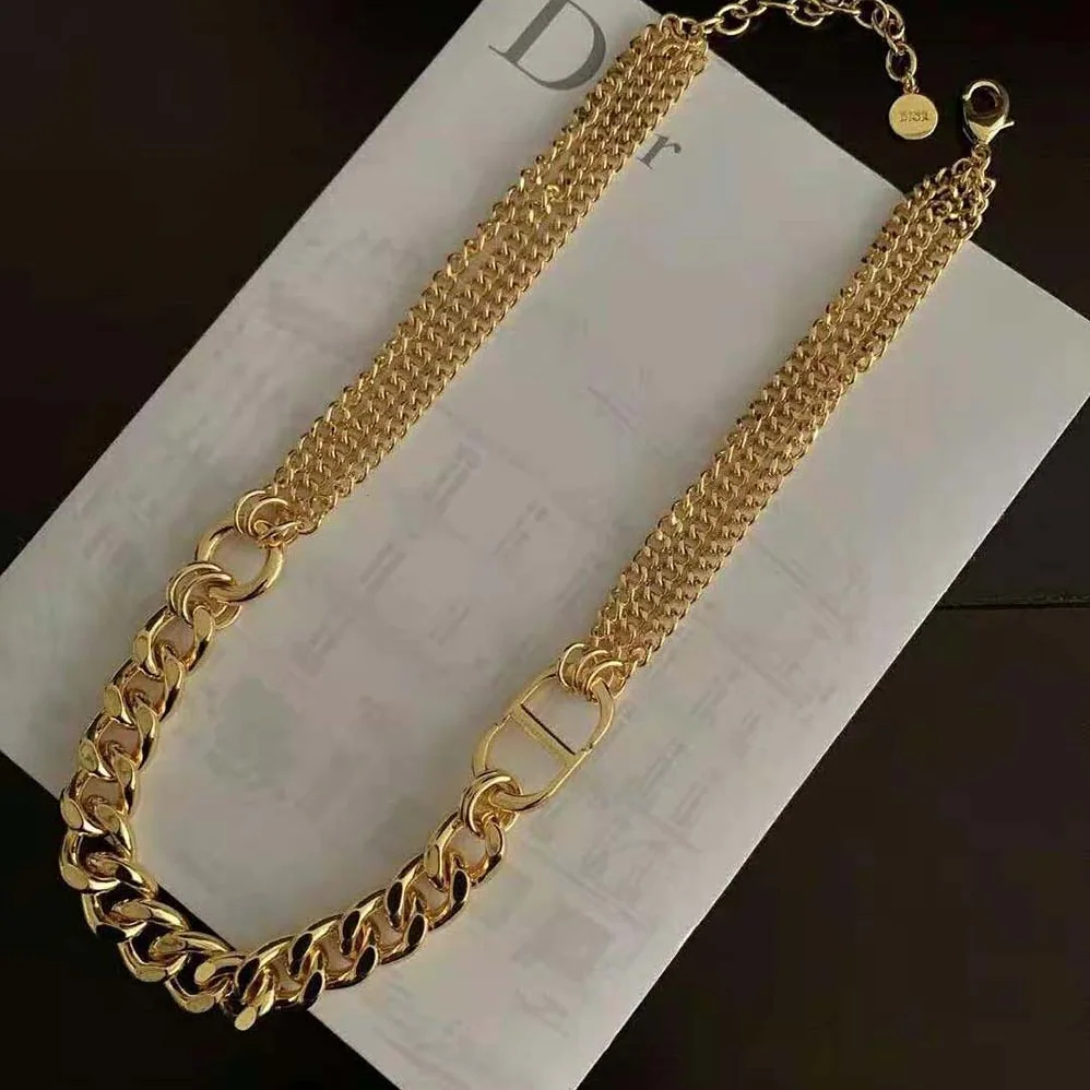 Dior 30 Montaigne Necklace Gold for Women in Finish Metal Dior 30 Montaigne Necklace Gold for Women in Finish Metal