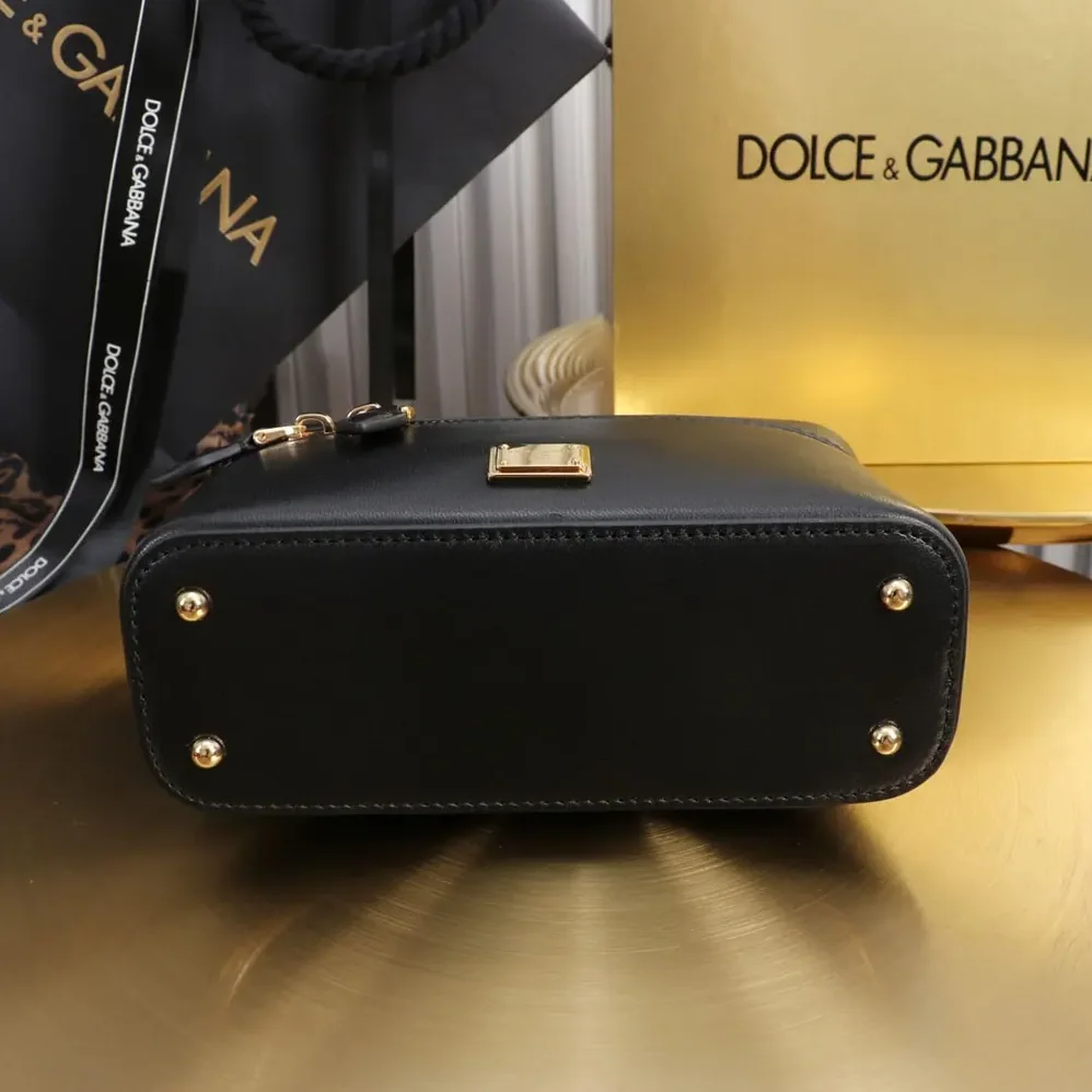 Dolce Gabbana D&G Sicily Crossbody Bag for Women in Black