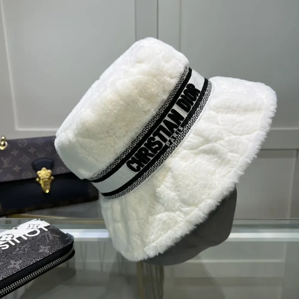 Dior D-Bobby Cannage Small Brim Bucket Hat Ecru Shearling for Unisex Dior D-Bobby Cannage Small Brim Bucket Hat Ecru Shearling for Unisex