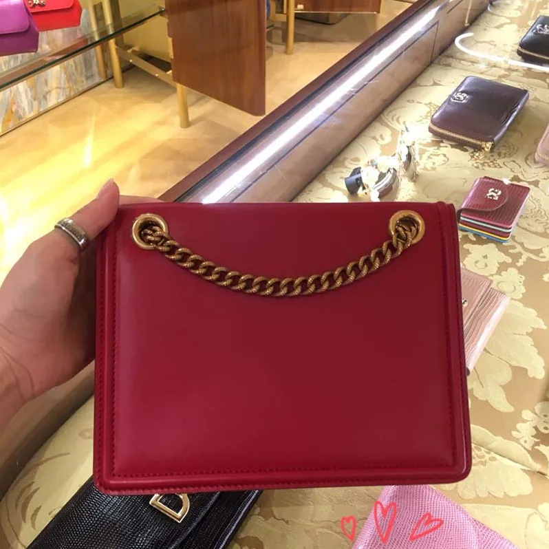 Dolce Gabbana D&G Medium Devotion Bag Smooth Calfskin Leather for Women in Red Dolce Gabbana D&G Medium Devotion Bag Smooth Calfskin Leather for Women in Red