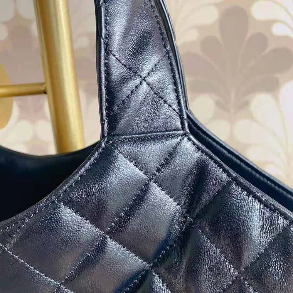 Saint Laurent YSL Icare Maxi Shopping Bag in Quilted Lambskin for Women in Black