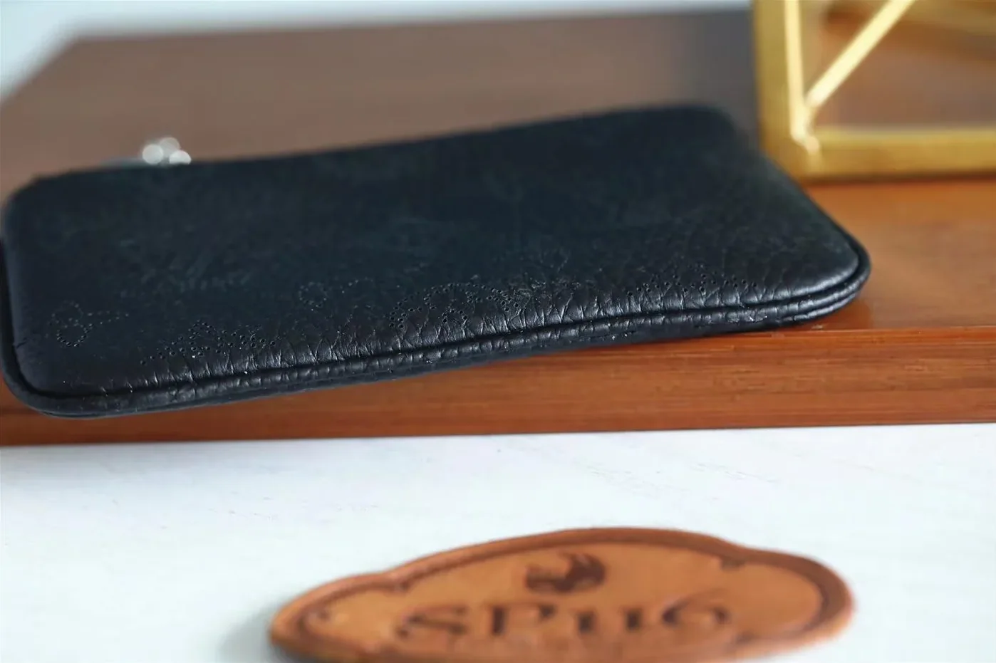 Louis Vuitton Key Pouch Mahina Black Louis Vuitton Key Pouch Mahina Black