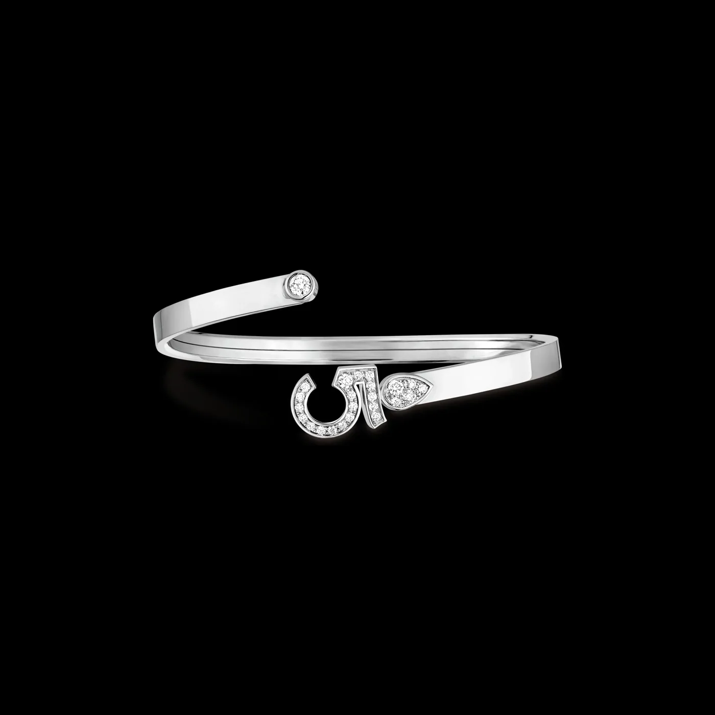 Chanel Eternal N°5 Bracelet White Gold