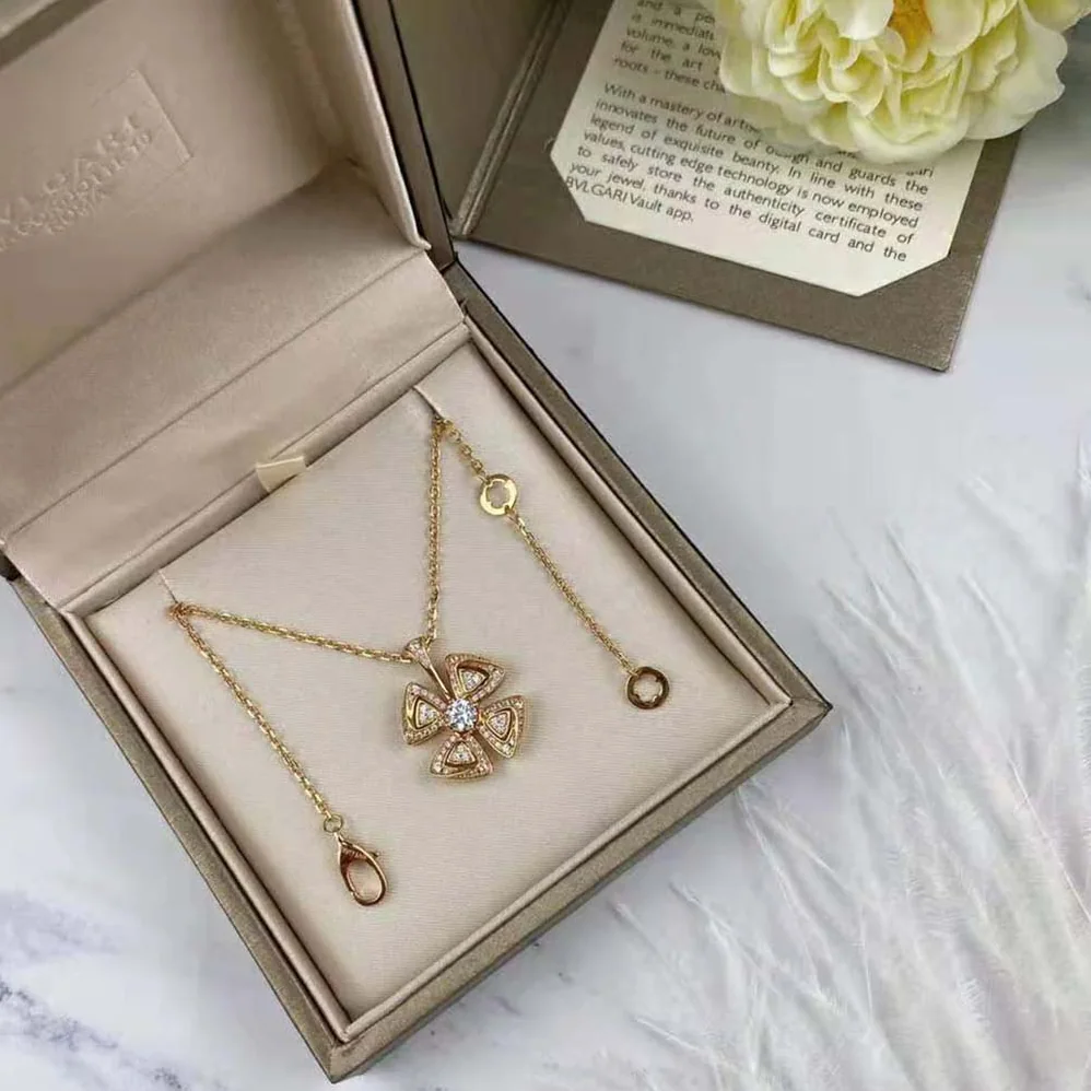 Bvlgari Fiorever 18 KT Rose Gold Necklace for Women Bvlgari Fiorever 18 KT Rose Gold Necklace for Women