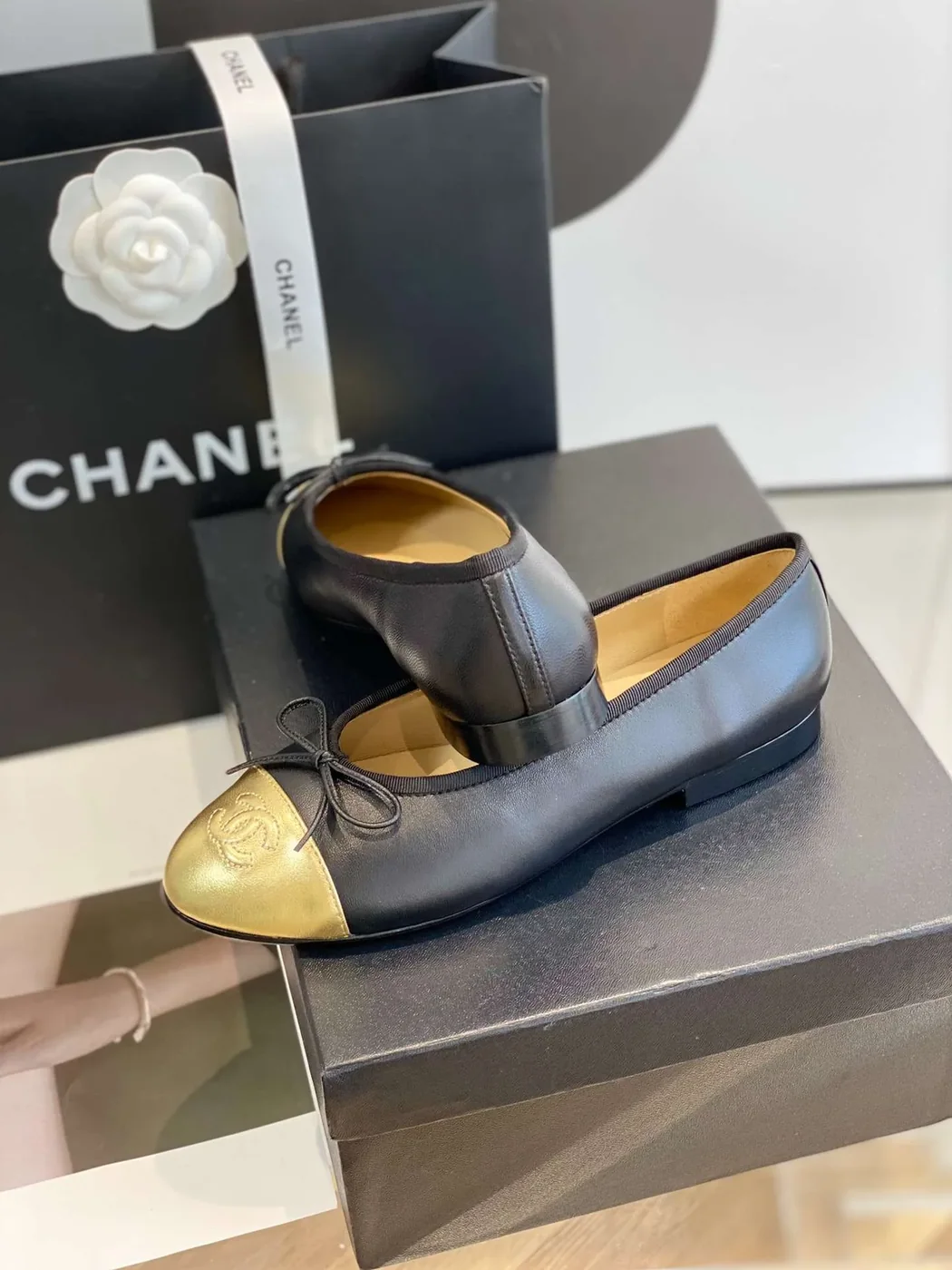 Chanel Ballet Flats Black in Gold Chanel Ballet Flats Black in Gold