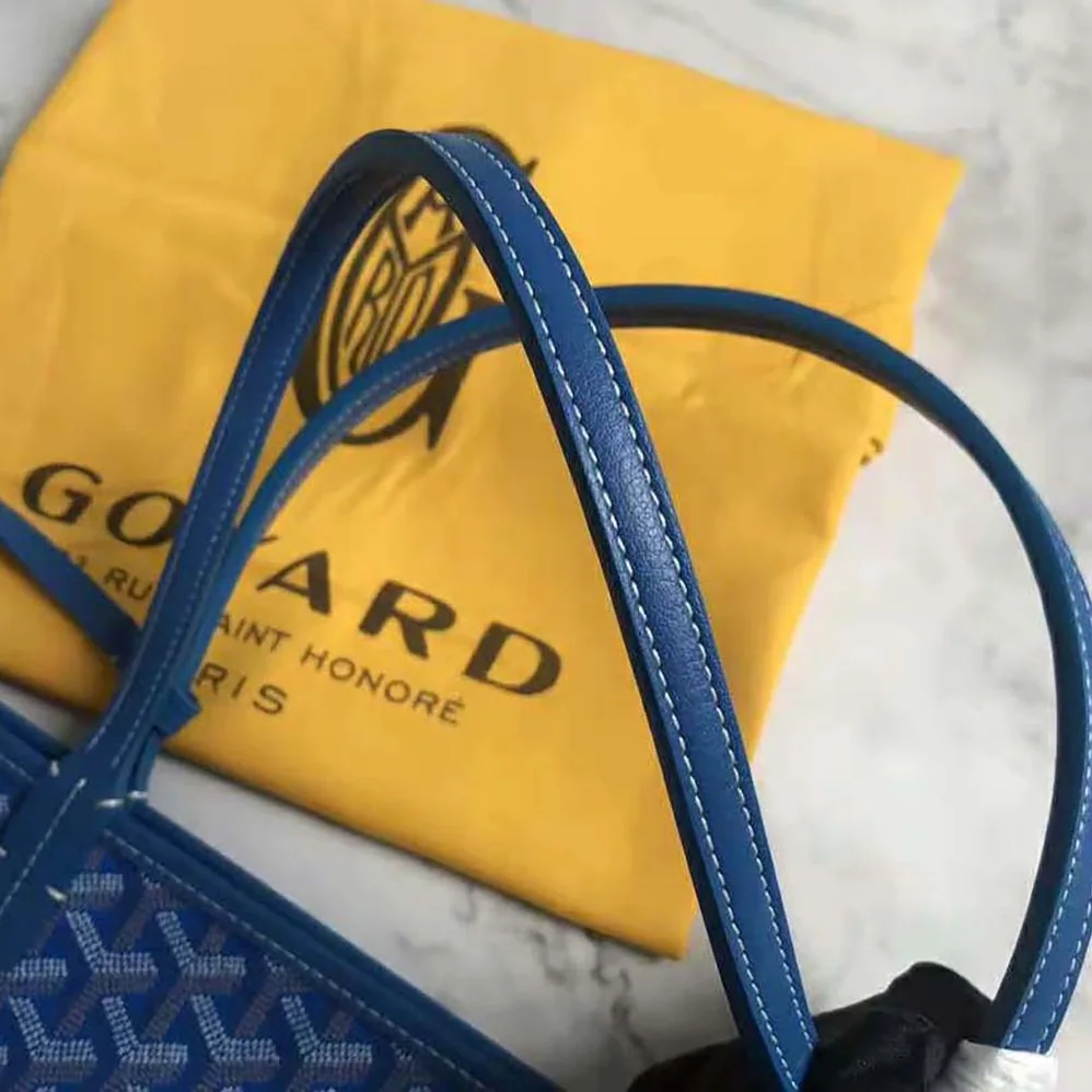 Goyard Sac Saint Louis GM in Goyardine Canvas & Chevroches Calfskin for Women in Blue Goyard Sac Saint Louis GM in Goyardine Canvas & Chevroches Calfskin for Women in Blue