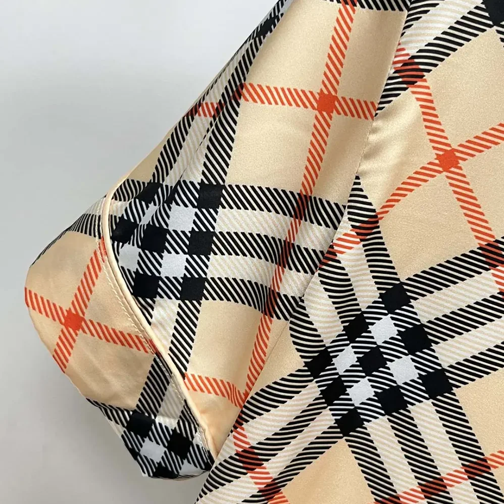 Burberry Check Short for Men in Sleeved Silk Pajama Set