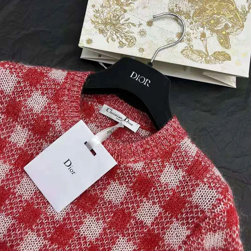 Dior Short-Sleeved Sweater Red D for Women in Little Vichy Alpaca Dior Short-Sleeved Sweater Red D for Women in Little Vichy Alpaca