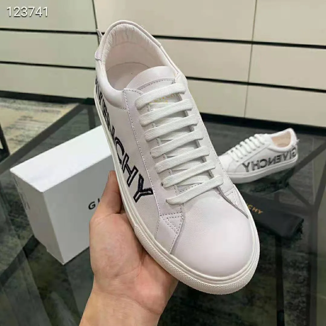 Givenchy Givenchy Reverse Sneakers in Leather for Men in White Givenchy Givenchy Reverse Sneakers in Leather for Men in White