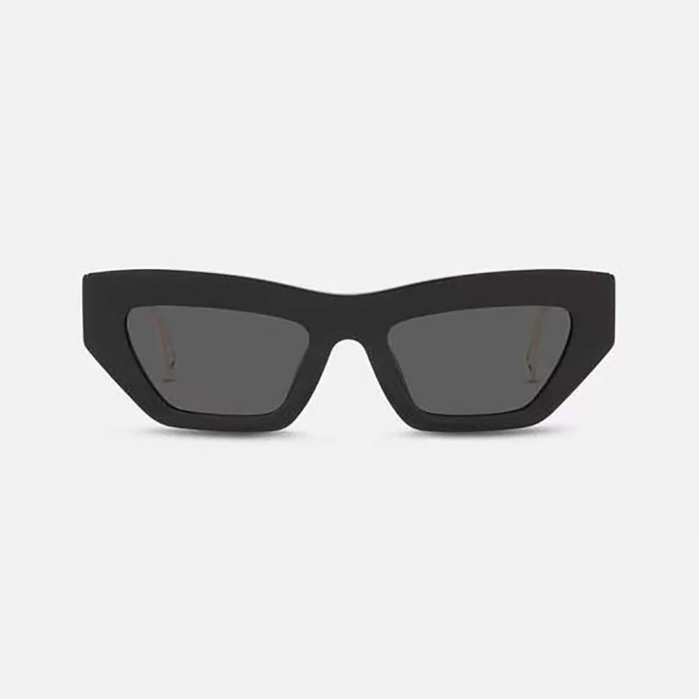 Versace 90s Vintage Logo Cat-Eye Sunglasses for Women in Black Versace 90s Vintage Logo Cat-Eye Sunglasses for Women in Black