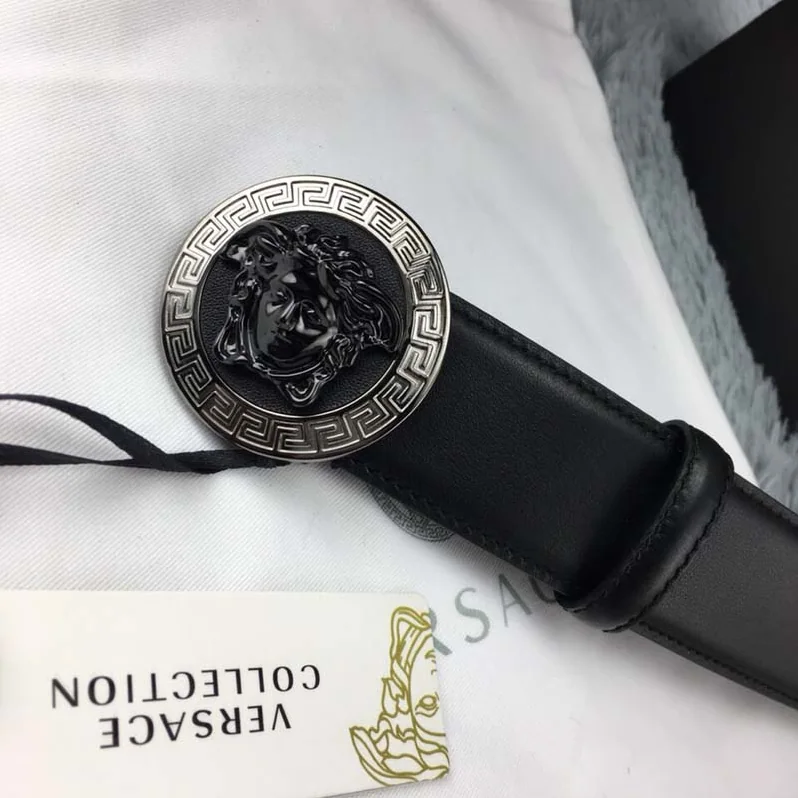 Versace Medusa Greca Leather Belt for Men in Black Versace Medusa Greca Leather Belt for Men in Black