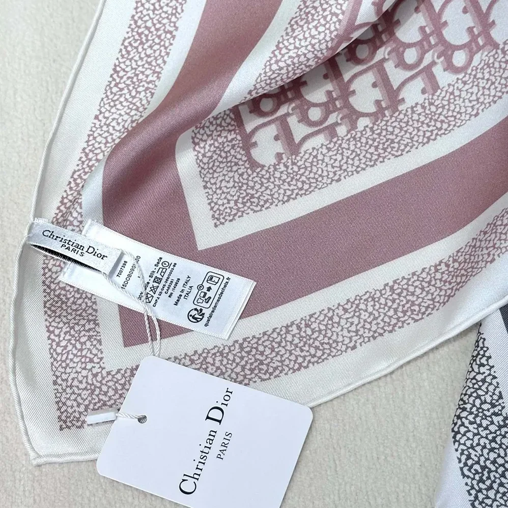 Dior Oblique Diortwin 90 Square Scarf Rose Des Vents and Gray Silk Twill for Unisex Dior Oblique Diortwin 90 Square Scarf Rose Des Vents and Gray Silk Twill for Unisex